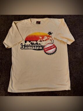 Red Stripe Beer VTG T-Shirt  Jamaica LG Beach Vacation Graphic Tee Resort Island
